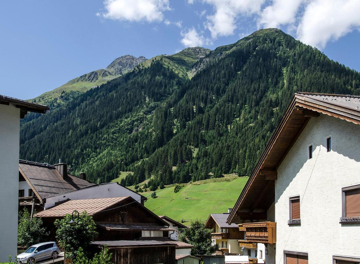 Apart Chamins Ischgl Esterno foto